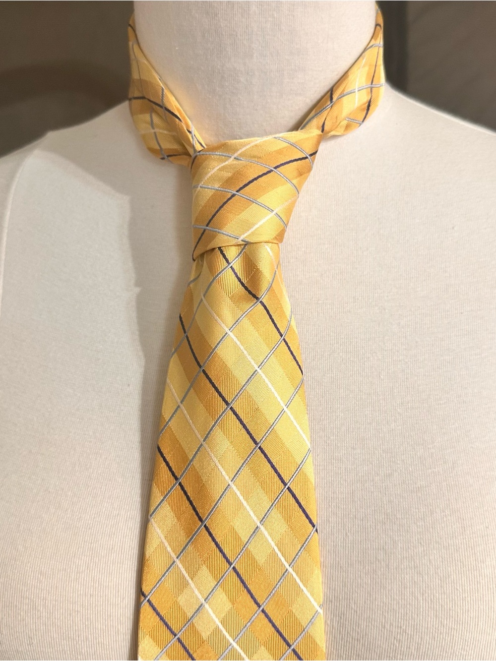 Yellow Plaid Men's Tie - Classic Pattern